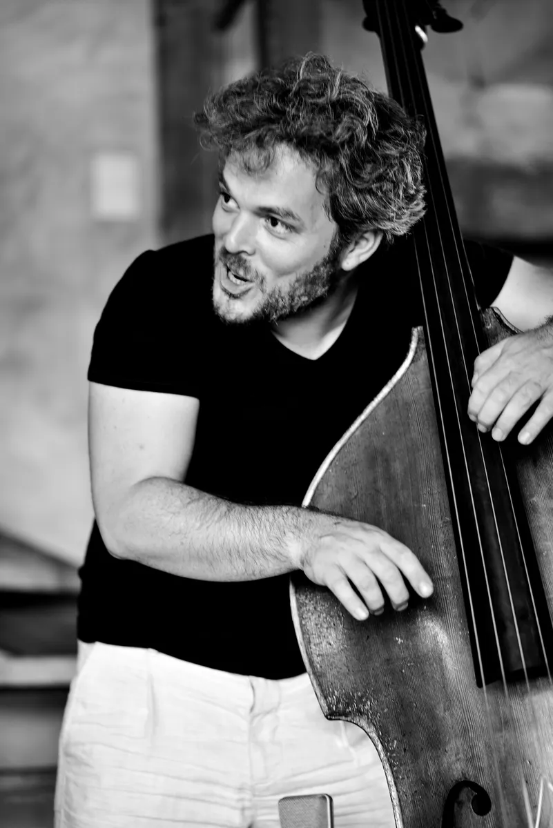 Jérémy Rollando , musicien , auteur , compositeur -10